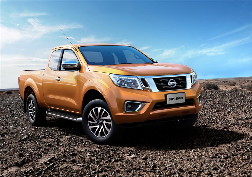 Nissan_NP300_NAVARA_18