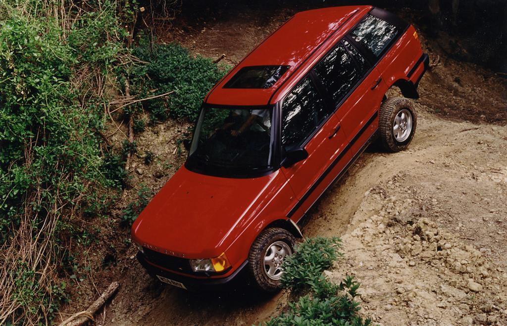 P38A wydaje się idealnym połączeniem wygodnego kombi z terenowym autem 4x4
